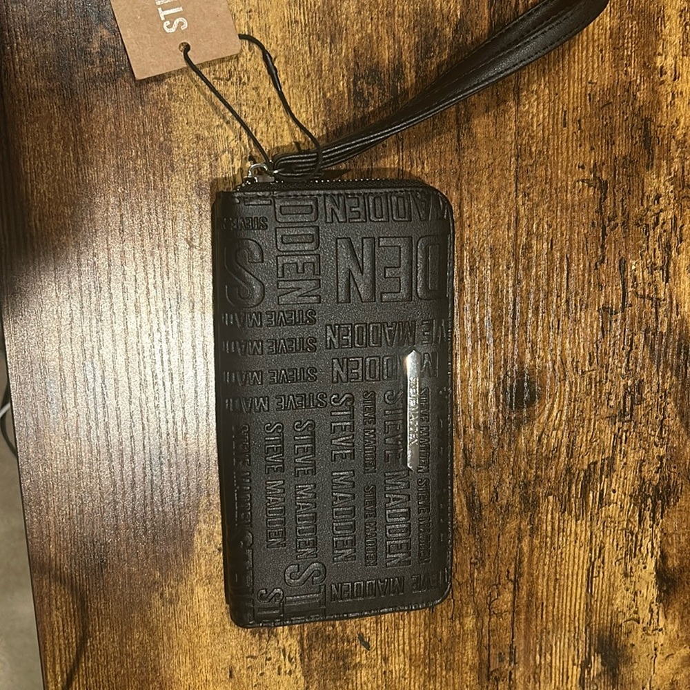 Steve Madden wallet